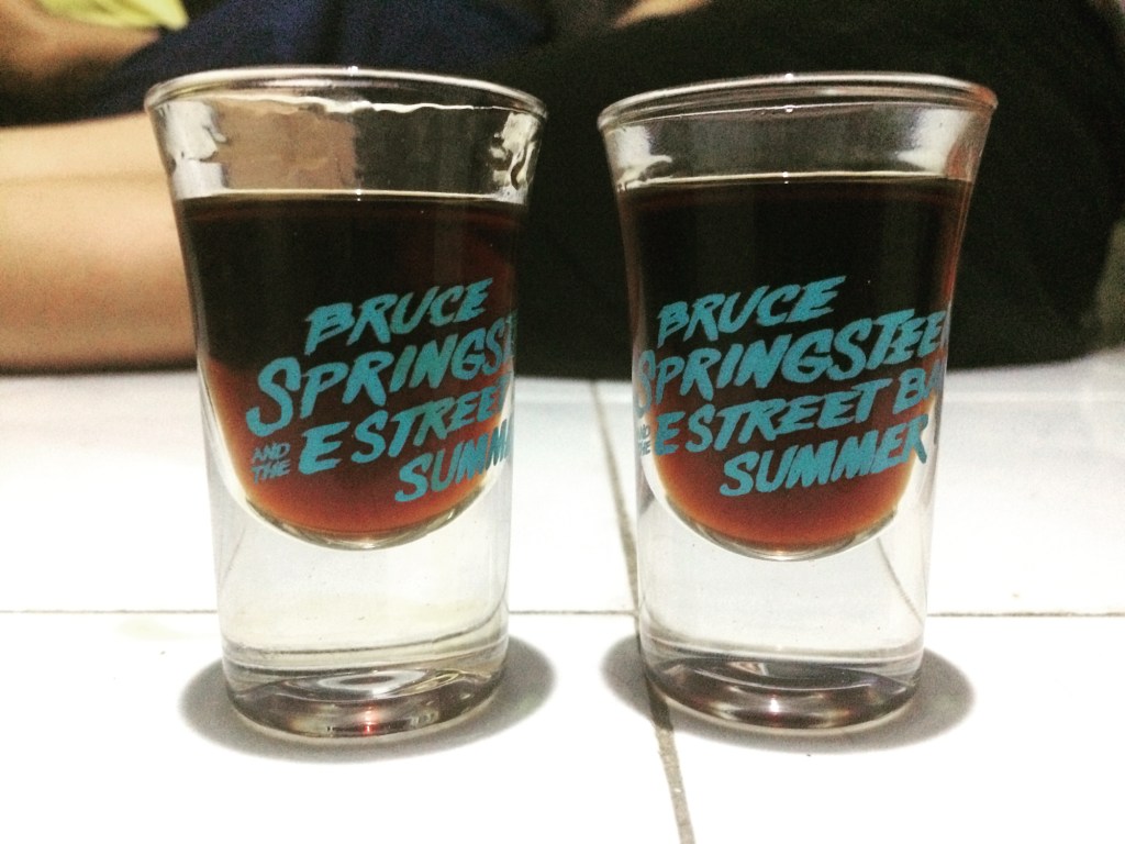 001: Orang-Orang Terbaik